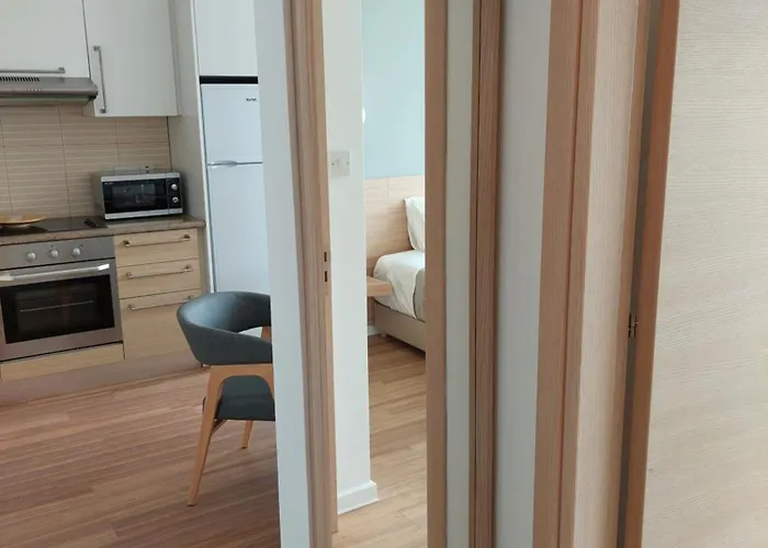 Milepost Vacations * Paralímni